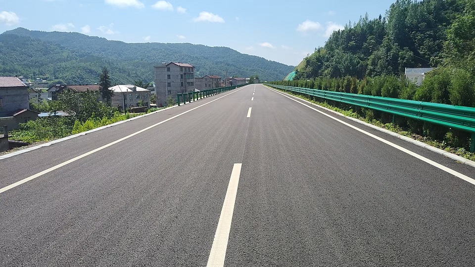 襄十隨神城市群市際、縣際斷頭路、瓶頸路(房縣段）建設(shè)項(xiàng)目